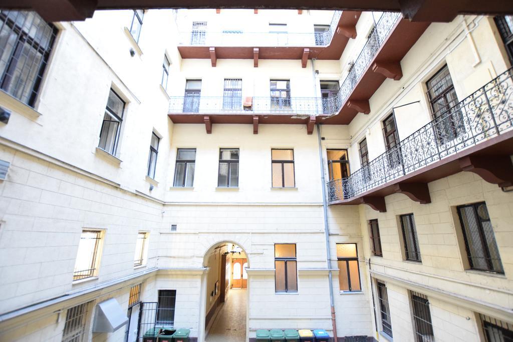 Budget Apartment By Hi5 - Oktober 6 Str 4 - Budapest, Budapest